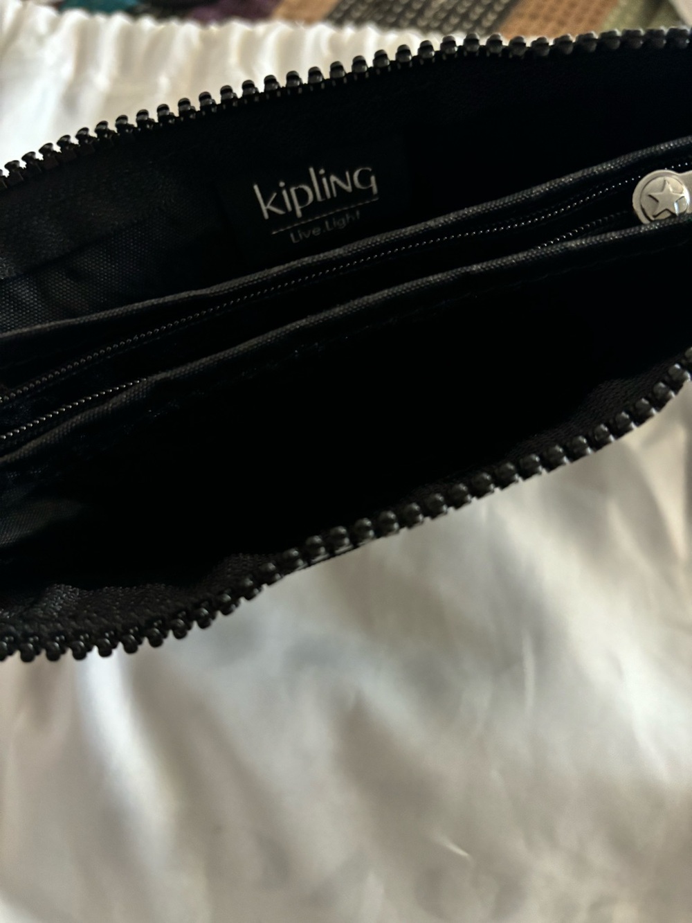Kipling Pouch - Picture 5 of 7
